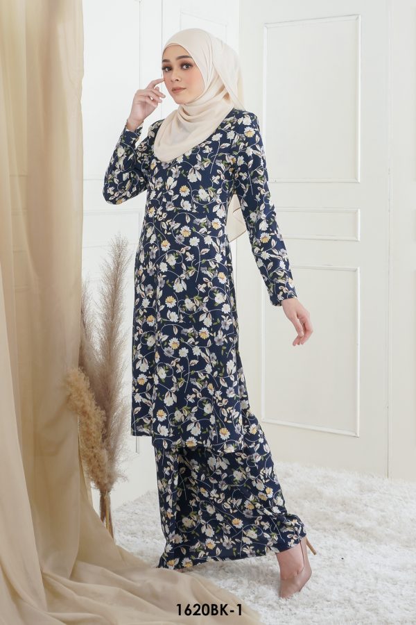 Bella Kurung in Dark Blue (1620BK-1) - Image 3