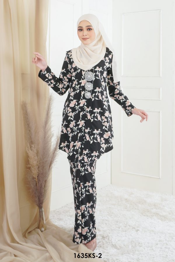 Kebaya Saloma in Black (1635KS-2) - Image 4