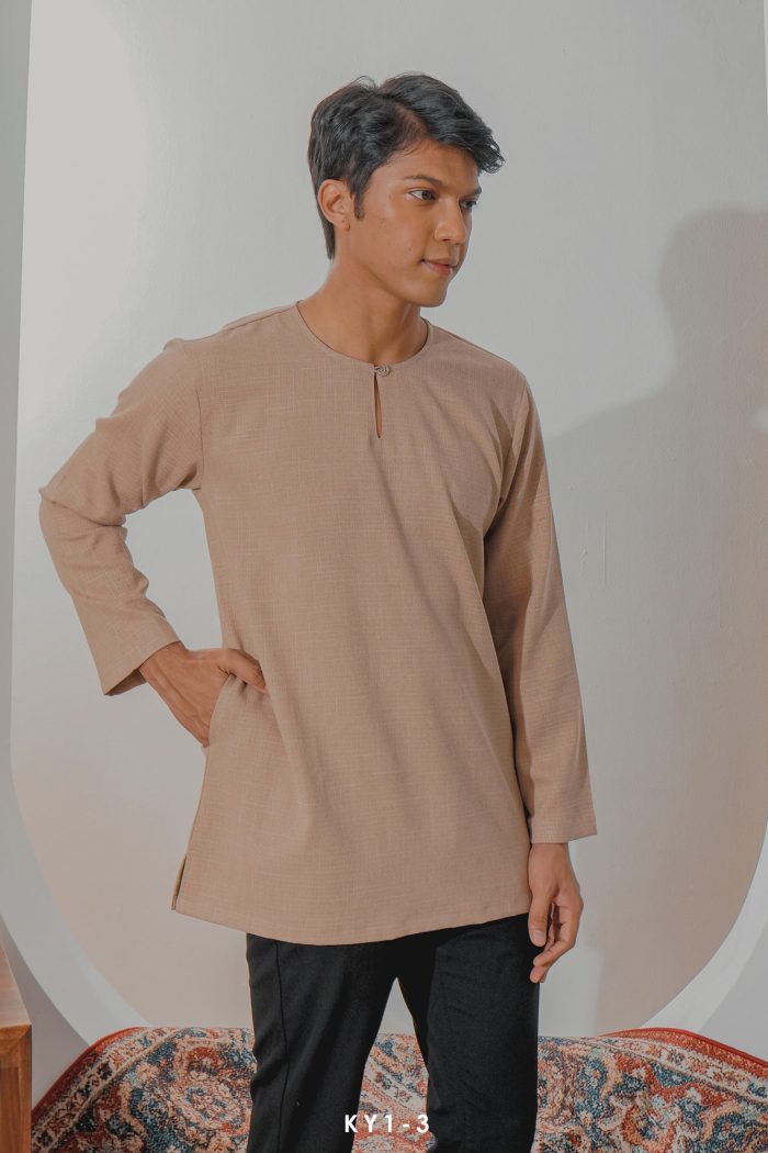 Kurta Yusoff in Nude (KY1-3)