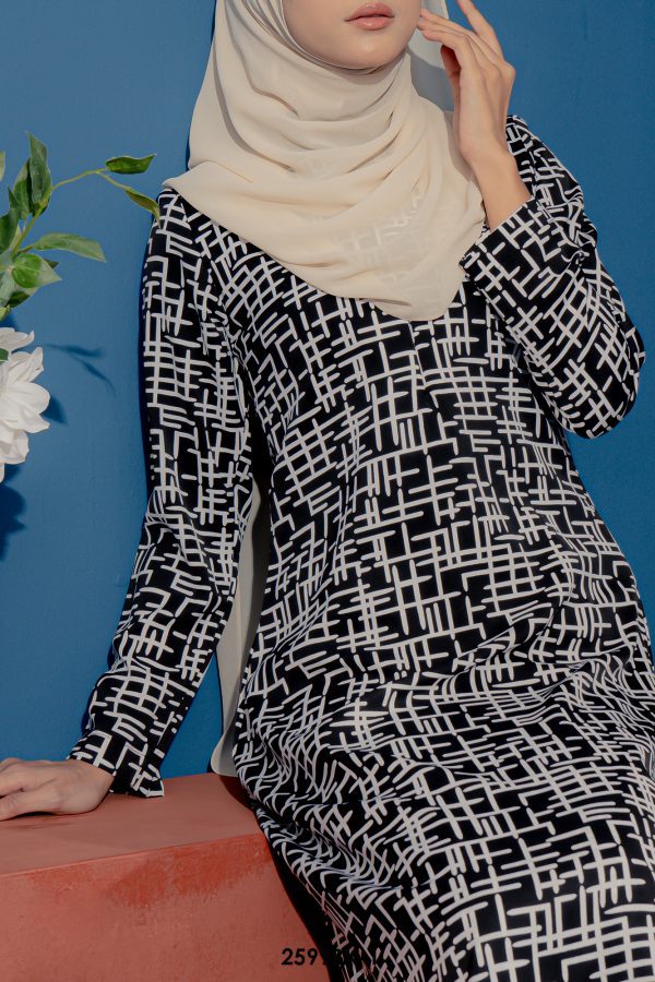 Bella Kurung in Black (2599BK-1) - Image 3