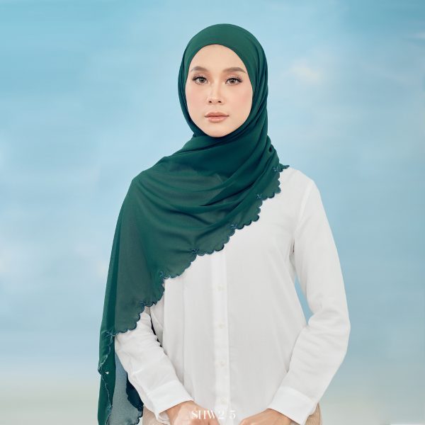 Widuri Shawl in Emerald Green (SHW2-5-F)