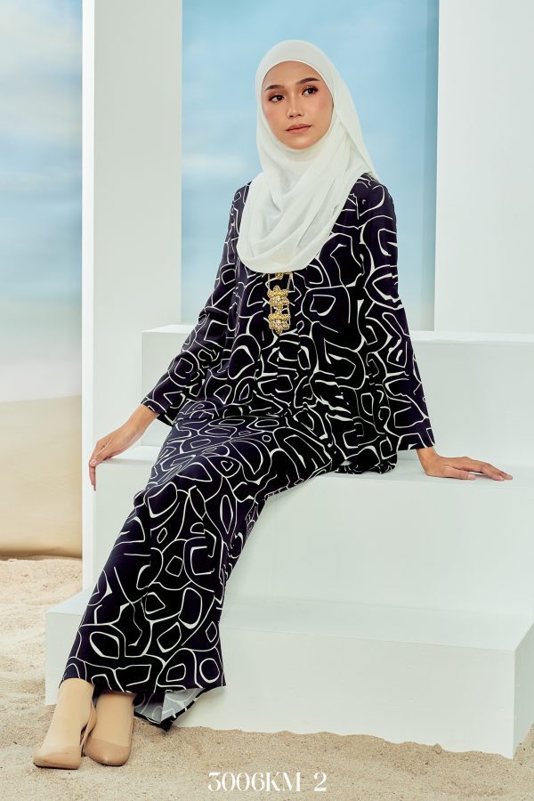 Kebaya Melur in Black (3006KM-2) - Image 2