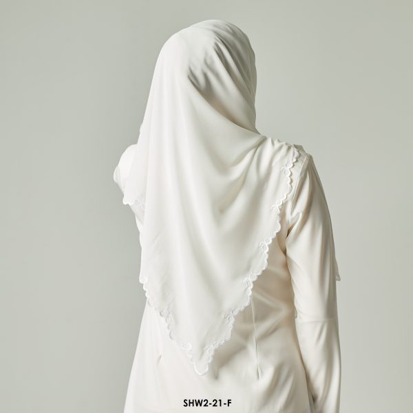 Widuri Shawl in Off White (SHW2-21-F)