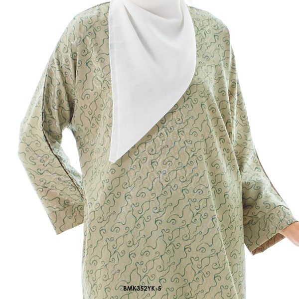 Yasmin Kurung in Dusty Green (BMK352YK-5) - Image 3