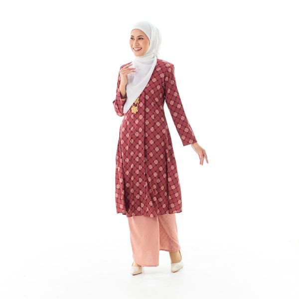 Kebarung Batiq Mia in Wine Red (BMK354KKM-2) - Image 2