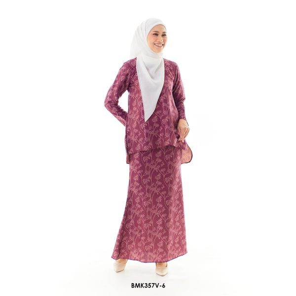 Vanessa Kurung in Berry (BMK357V-6)