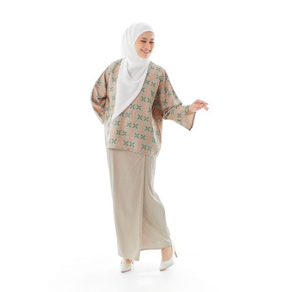 Kurung Kedah in Oyster Bay (BMK359KKH-4) - Image 2