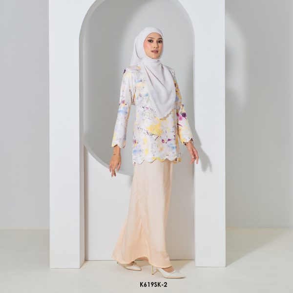 Sandra Kurung in Amber (K619SK-2) - Image 3