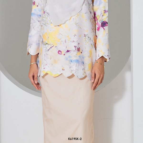 Sandra Kurung in Amber (K619SK-2) - Image 2