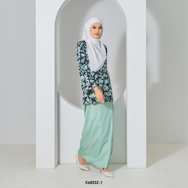 Suzy Kurung in Dusty Green (K685SZ-1) - Image 3