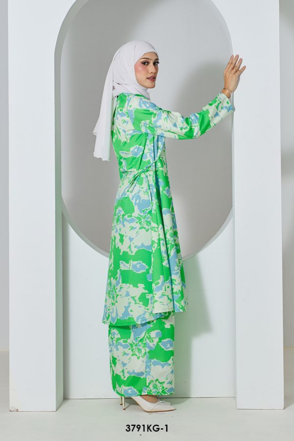 Kebaya Gadis in Neon Green (3791KG-1) - Image 3