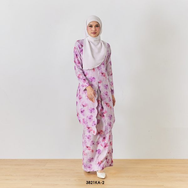 Kebaya Anggun 2.0 in Magenta (3821KA-2) - Image 3