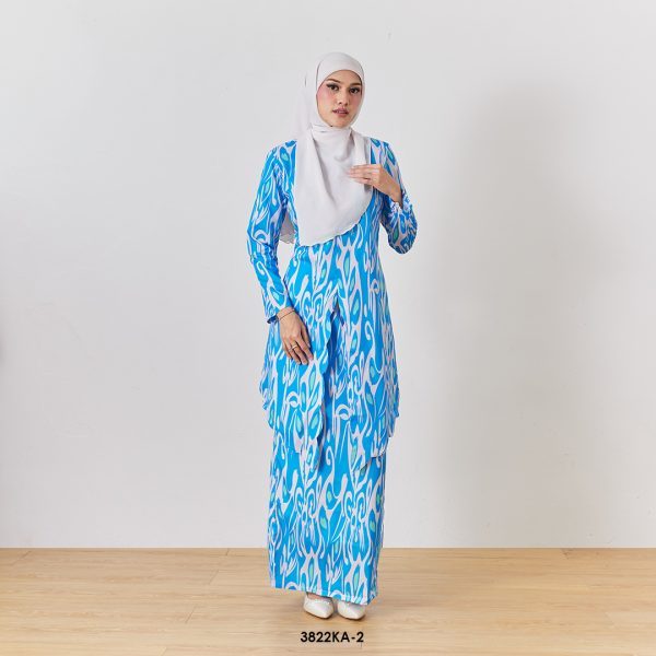 Kebaya Anggun 2.0 in Azure Blue (3822KA-2)