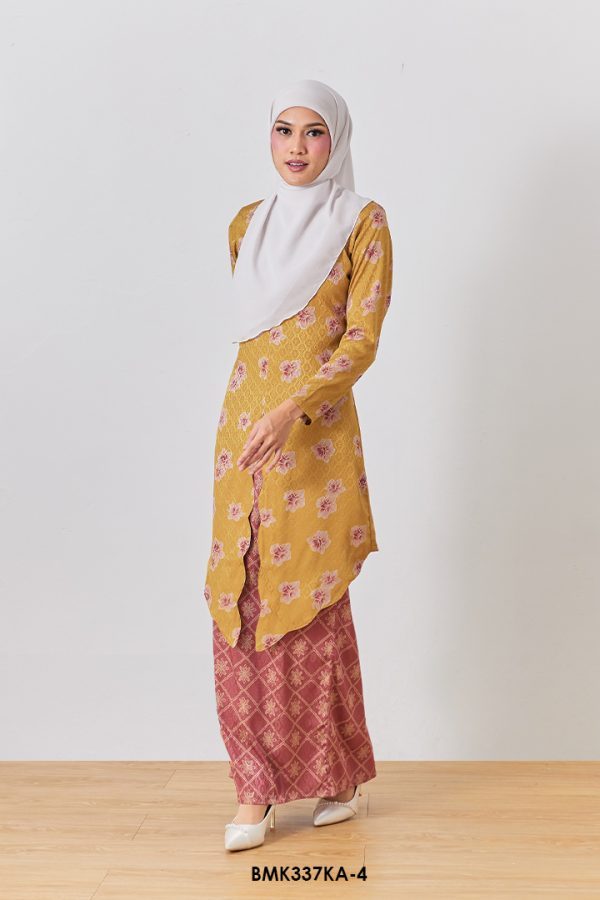 Kebaya Anggun in Royal Yellow (BMK337KA-4) - Image 3