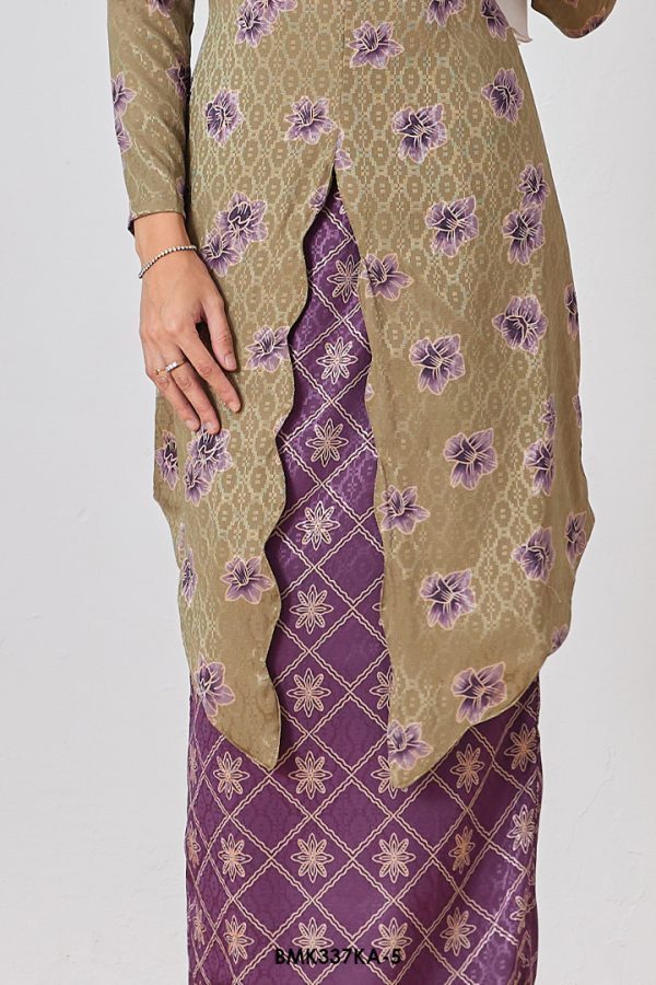 Kebaya Anggun in Sage Green (BMK337KA-5) - Image 2