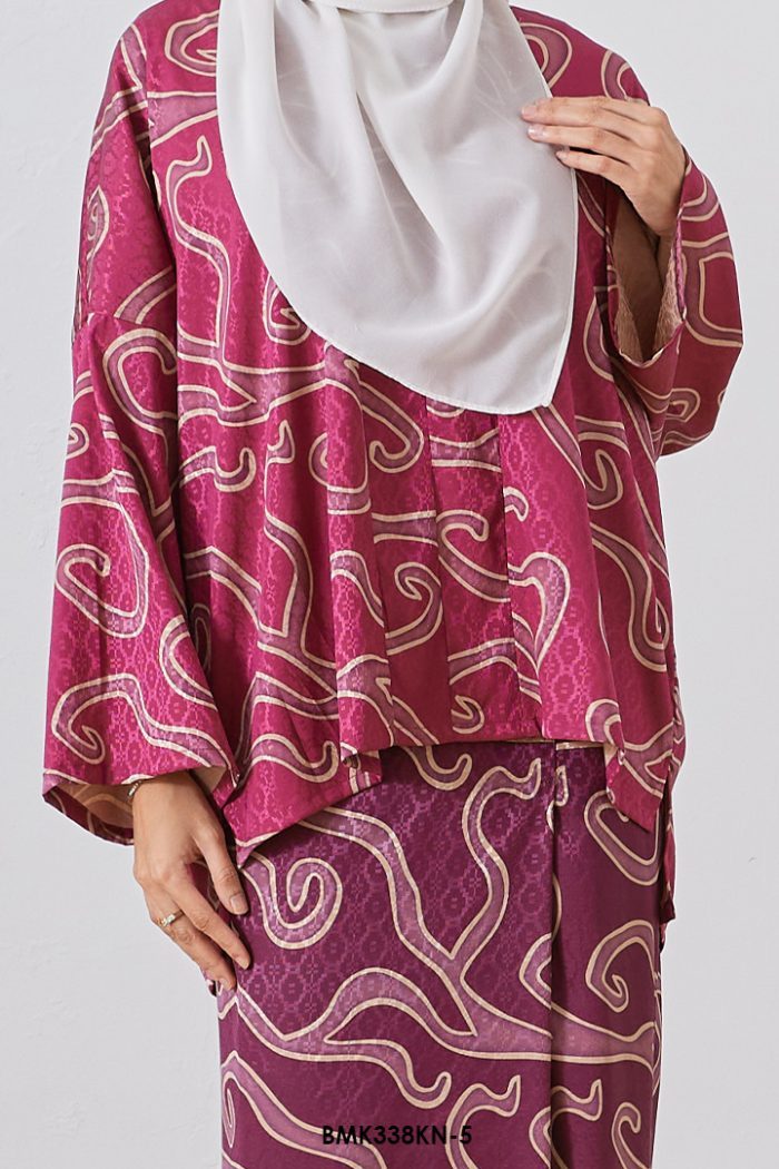 Kebaya Nilam in Magenta (BMK338KN-5)