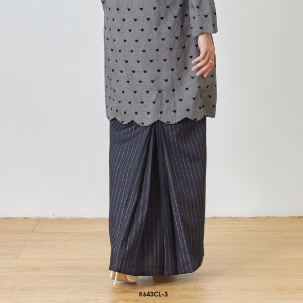 Callie Kurung 2.0 Puff in Black (K643CL-3) - Image 4