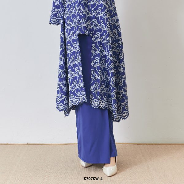 Kebaya Wilda Sulam in Navy Blue (K707KW-4) - Image 4