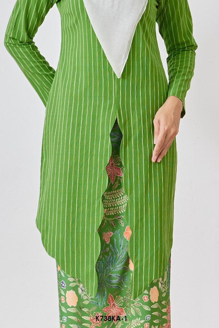 Kebaya Anggun 2.0 in Green (K738KA-1)