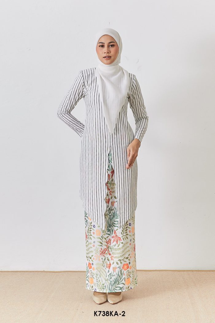 Kebaya Anggun 2.0 in White (K738KA-2)