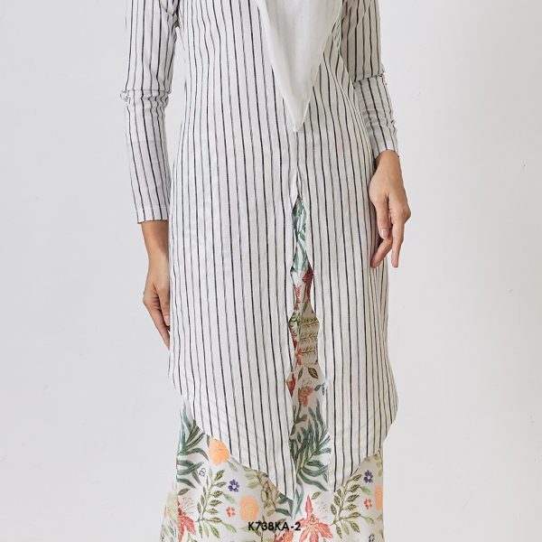 Kebaya Anggun 2.0 in White (K738KA-2) - Image 2
