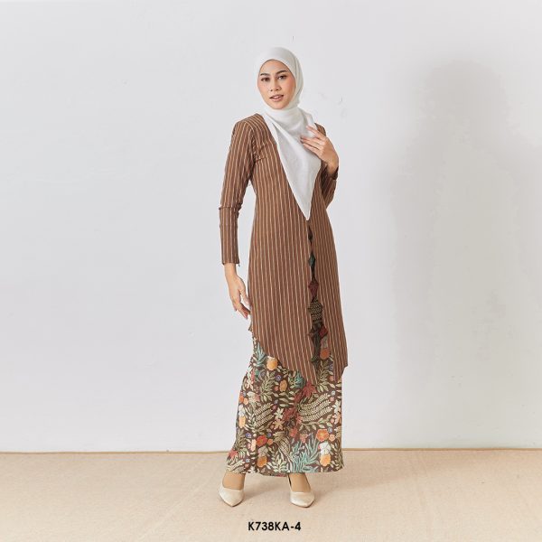 Kebaya Anggun 2.0 in Brown (K738KA-4) - Image 3