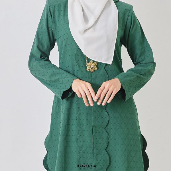 Kebarung Maya in Castleton Green (K747KKY-4) - Image 2