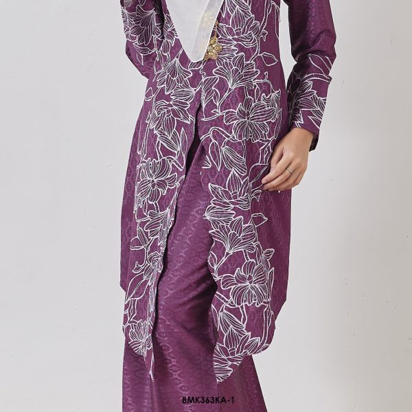 Kebaya Anggun 2.0 in Mangosteen (BMK363KA-1) - Image 3