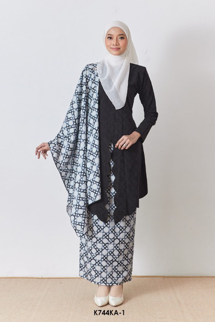 Kebaya Anggun 2.0 With Shawl in Black (K744KA-1)
