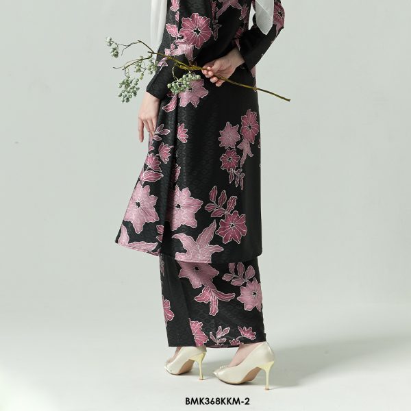 Kebarung Batiq Mia 3.0 Ribbon in Black (BMK368KKM-2) - Image 3