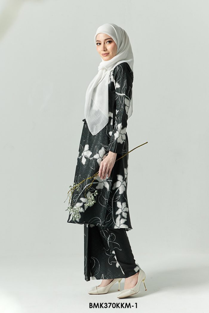 Kebarung Batiq Mia 3.0 Ribbon in Black (BMK370KKM-1)