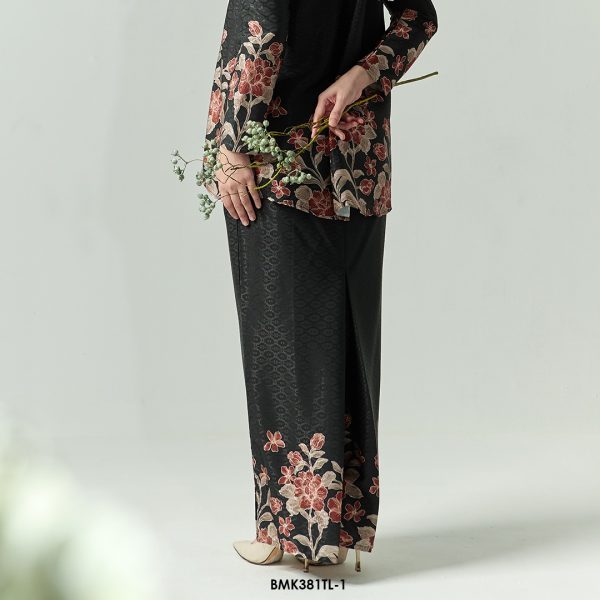 Taleeya Kurung in Black (BMK381TL-1) - Image 4