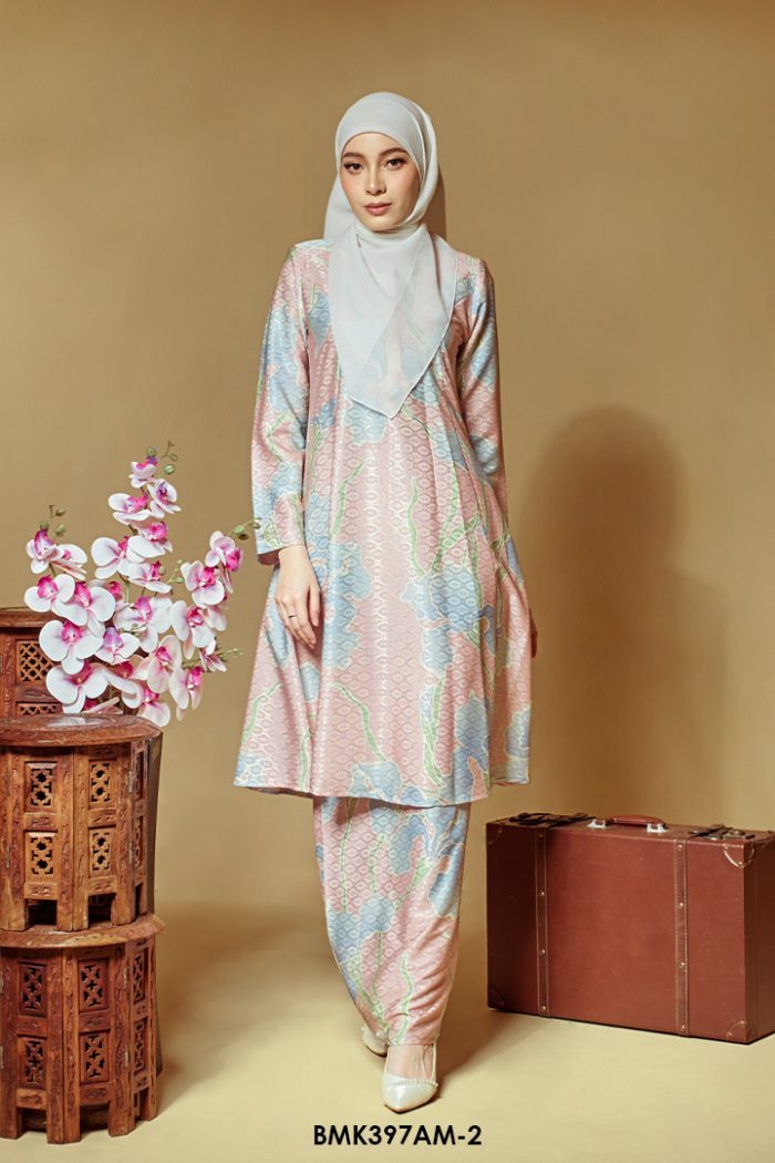 Ameera Kurung in Bubblegum Pink (BMK397AM-2)