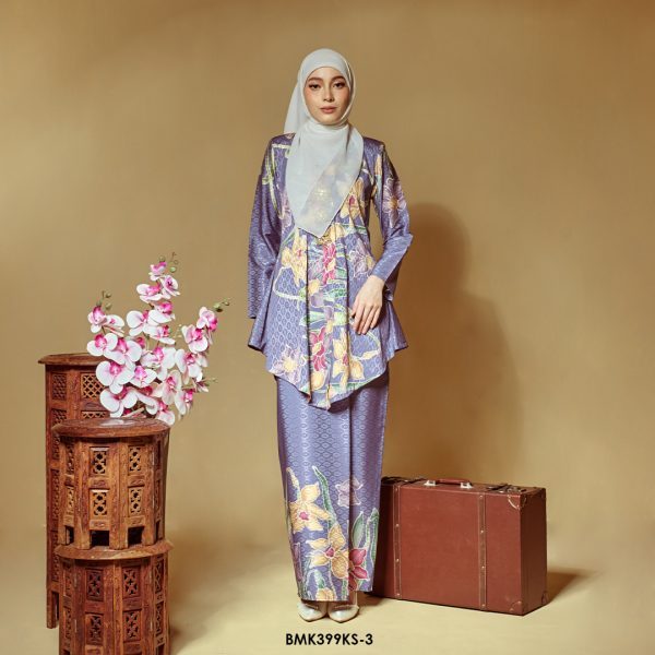 Kebaya Saloma in Iris Purple (BMK399KS-3)