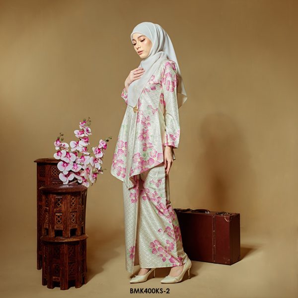 Kebaya Saloma in Cream (BMK400KS-2) - Image 2