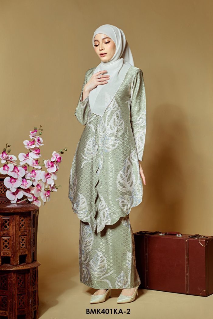 Kebaya Anggun 2.0 in Sage Green (BMK401KA-2)