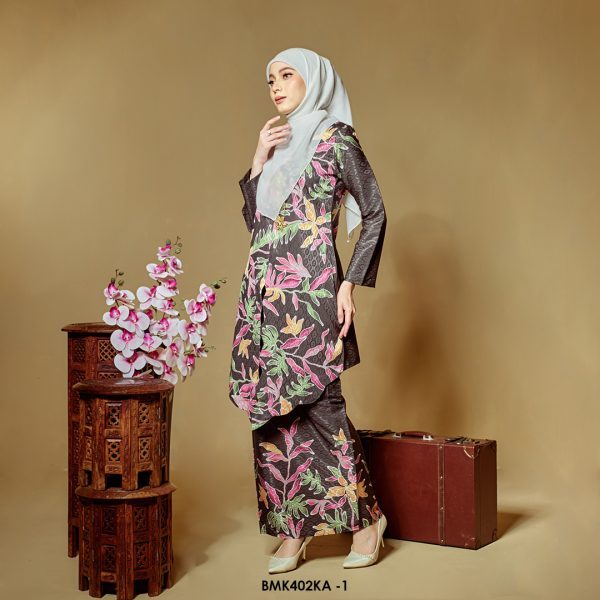Kebaya Anggun 2.0 in Charcoal (BMK402KA-1) - Image 2