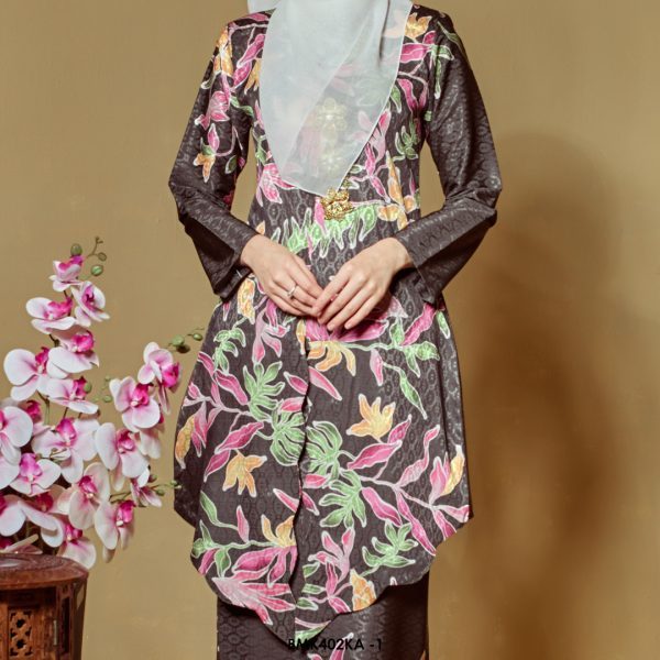 Kebaya Anggun 2.0 in Charcoal (BMK402KA-1) - Image 3