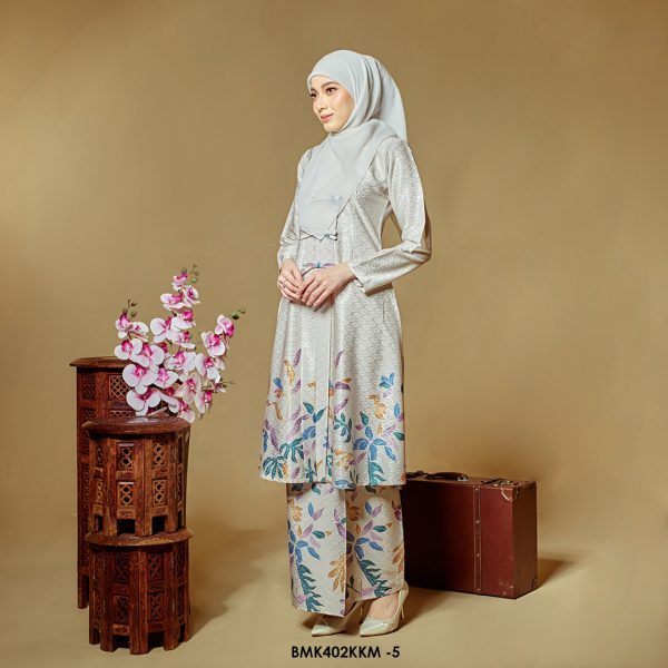 Kebarung Batiq Mia 3.0 Ribbon in Cream (BMK402KKM-5) - Image 2