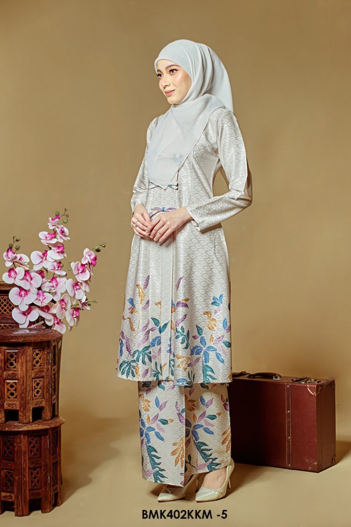 Kebarung Batiq Mia 3.0 Ribbon in Cream (BMK402KKM-5)