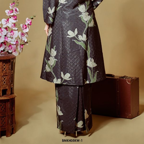 Kebaya Wilda Batiq Mia in Black (BMK405KW-1) - Image 3