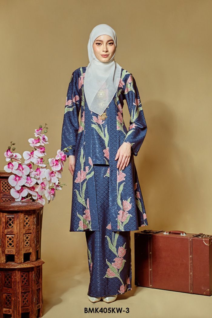 Kebaya Wilda Batiq Mia in Midnight Blue (BMK405KW-3)