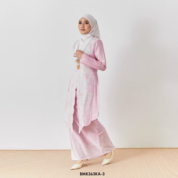 Kebaya Anggun 2.0 in Soft Pink (BMK363KA-3) - Image 2