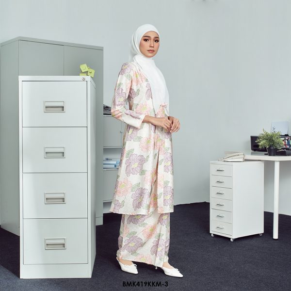 Kebarung Batiq Mia 3.0 Ribbon in Cream (BMK419KKM-3) - Image 2