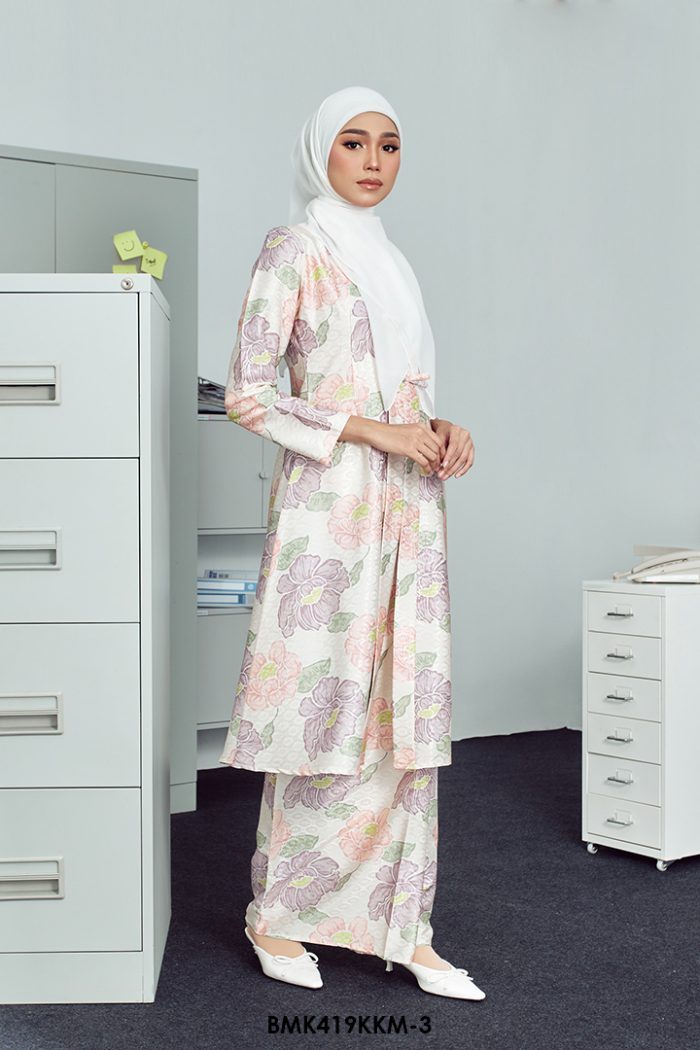 Kebarung Batiq Mia 3.0 Ribbon in Cream (BMK419KKM-3)