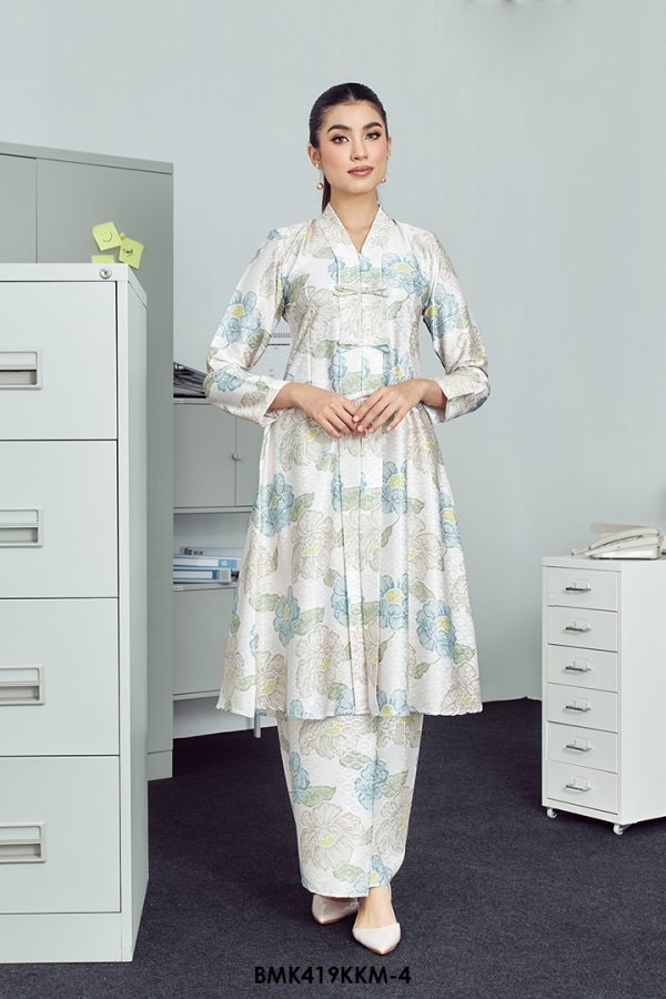 Kebarung Batiq Mia 3.0 Ribbon in White (BMK419KKM-4)
