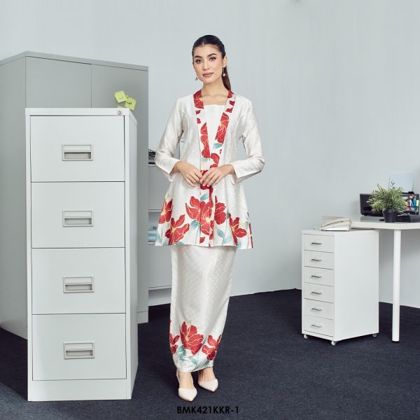 Kebaya Kirani Batiq Mia in Cream (BMK421KKR-1)
