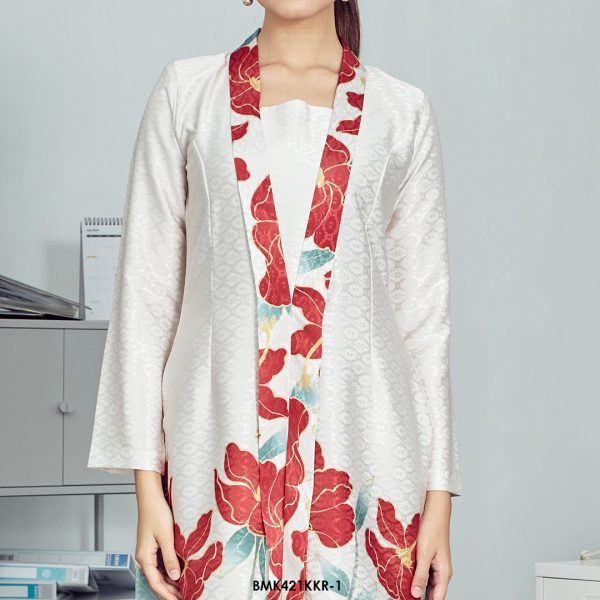Kebaya Kirani Batiq Mia in Cream (BMK421KKR-1) - Image 3