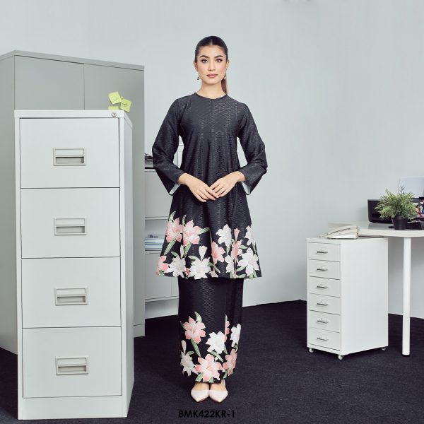 Riau Kurung Batiq Mia in Black (BMK422KR-1)