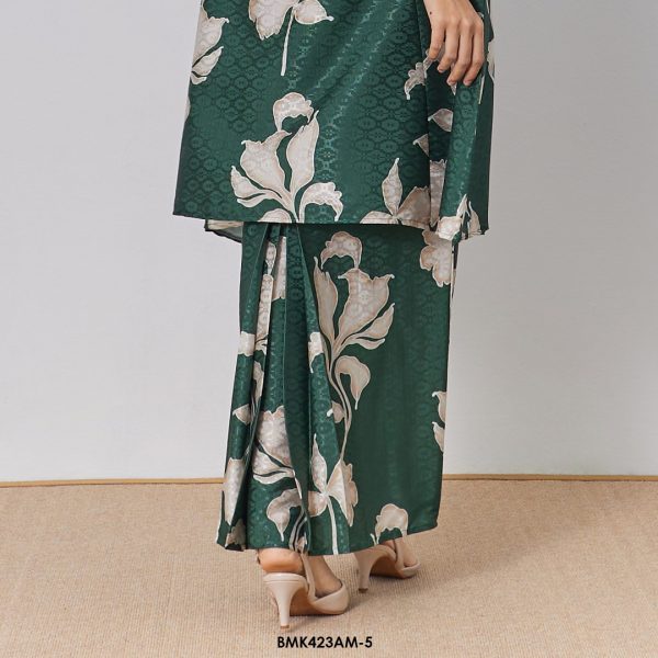 Ameera Kurung in Emerald Green (BMK423AM-5) - Image 3